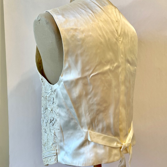 VINTAGE LIZ CLAIRBORN Beaded Embroidered Silk Vest Ivory Petite - Picture 11 of 14